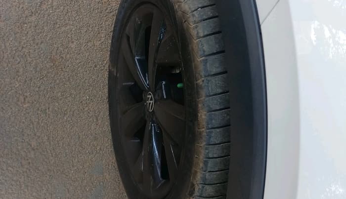 2025 Volkswagen TAIGUN GT Line 1.0L TSI MT, Petrol, Manual, 14,550 km, tyre