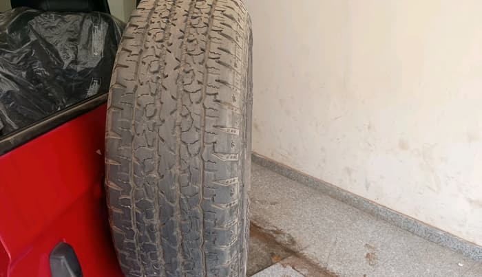 2023 Mahindra Thar LX P 2WD AT HT, Petrol, Automatic, 38,518 km, tyre