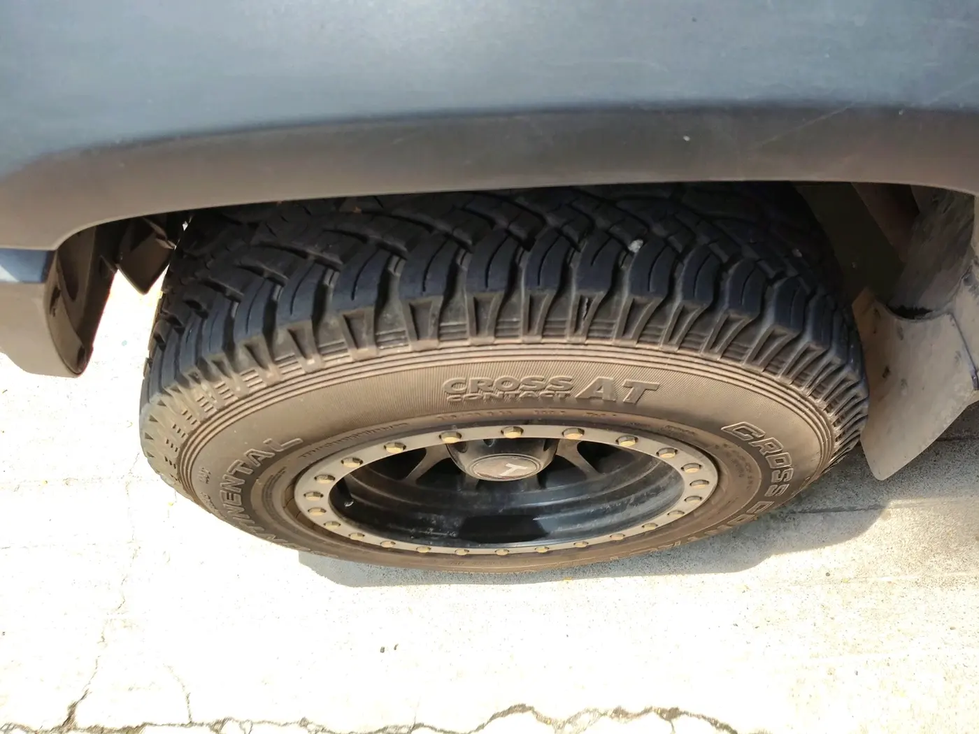2024 Maruti JIMNY ALPHA ALL GRIP PRO AT DUAL TONE, Petrol, Automatic, 24,416 km, tyre