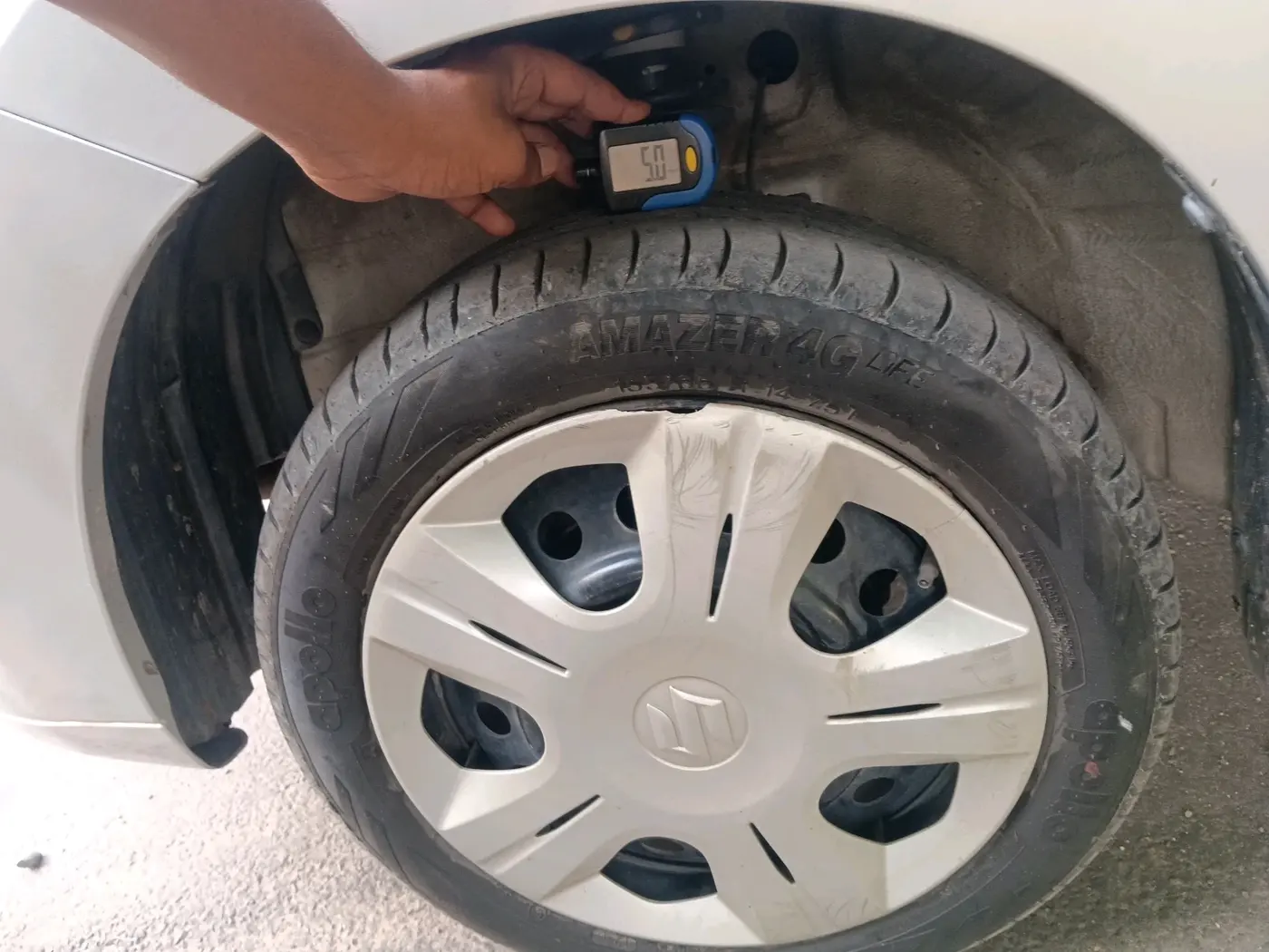 2011 Maruti Wagon R 1.0 VXI, Petrol, Manual, 41,960 km, tyre