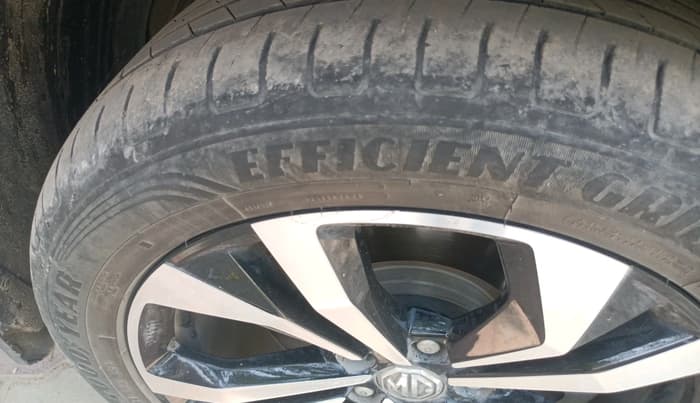 2023 MG HECTOR SAVVY PRO 1.5 TURBO CVT PETROL, Petrol, Automatic, 52,853 km, tyre
