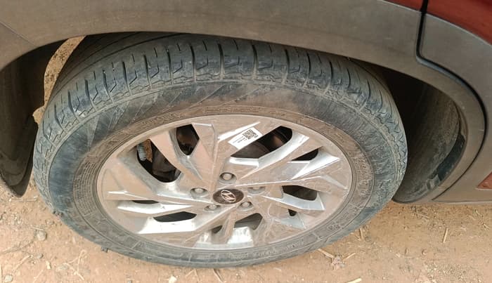 2022 Hyundai Creta SX 1.5 PETROL, Petrol, Manual, 40,692 km, tyre