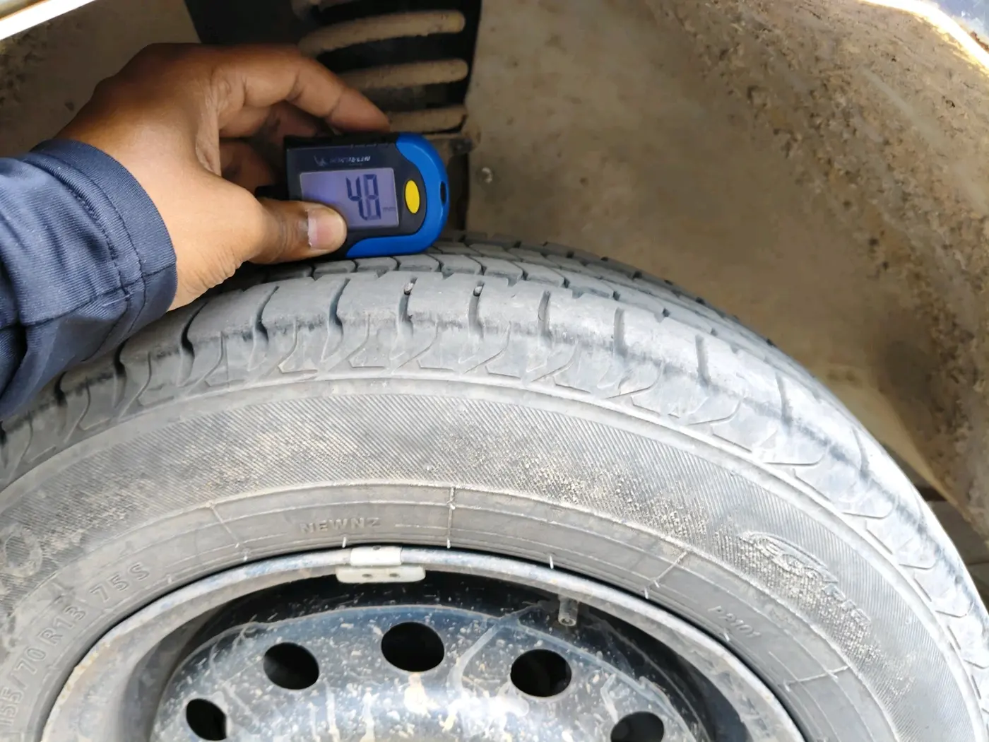 2021 Maruti Eeco 5 STR AC CNG (O), CNG, Manual, 1,02,574 km, tyre
