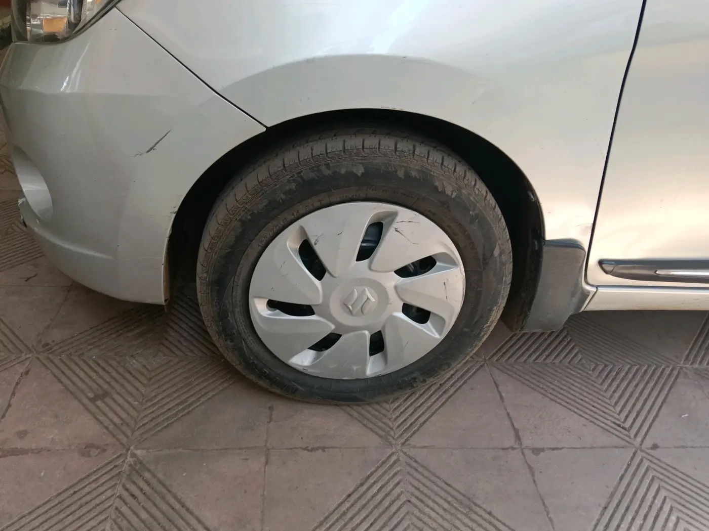 2017 Maruti Celerio ZXI AMT (O), Petrol, Automatic, 56,832 km, tyre
