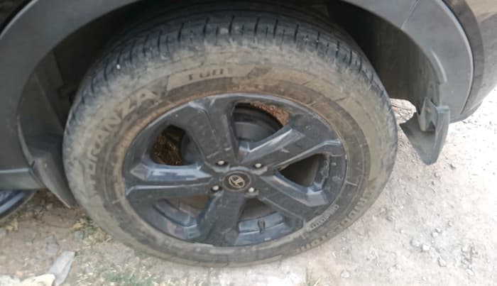 2023 Tata NEXON XZ PLUS PETROL SUNROOF DARK EDITION, Petrol, Manual, 29,690 km, tyre