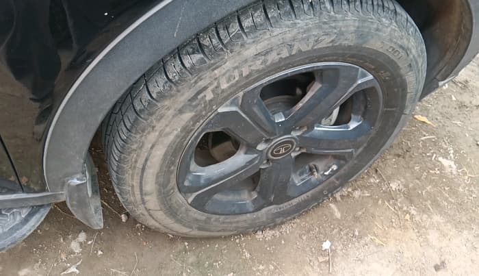 2023 Tata NEXON XZ PLUS PETROL SUNROOF DARK EDITION, Petrol, Manual, 29,690 km, tyre