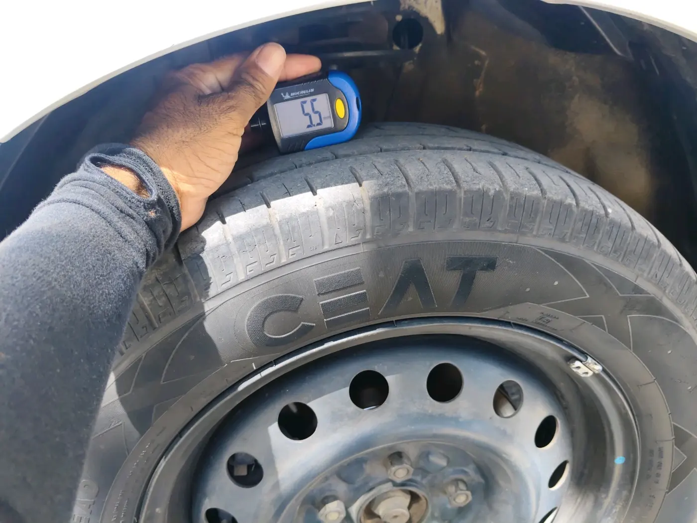 2021 Maruti Ertiga VXI CNG, CNG, Manual, 1,88,885 km, tyre