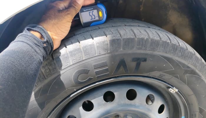 2021 Maruti Ertiga VXI CNG, CNG, Manual, 1,88,885 km, tyre