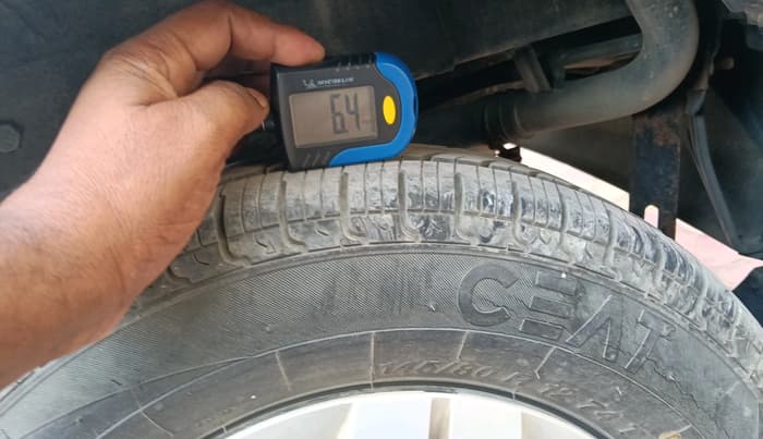 2016 Maruti Alto 800 LXI, Petrol, Manual, 23,038 km, tyre