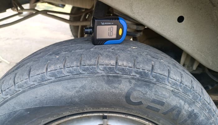 2020 Maruti Eeco 5 STR WITH A/C+HTR, Petrol, Manual, 76,978 km, tyre