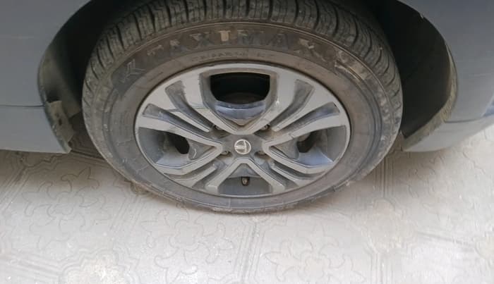 2018 Tata TIAGO NRG PETROL, CNG, Manual, 97,884 km, tyre