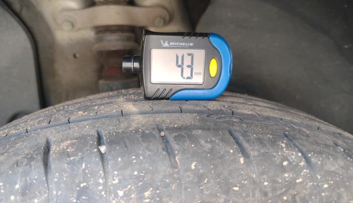 2019 KIA SELTOS HTK PLUS 1.5, Petrol, Manual, 1,41,475 km, tyre