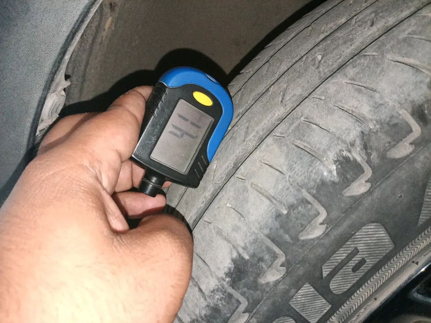 2023 Maruti IGNIS ZETA 1.2, Petrol, Manual, 60,661 km, tyre