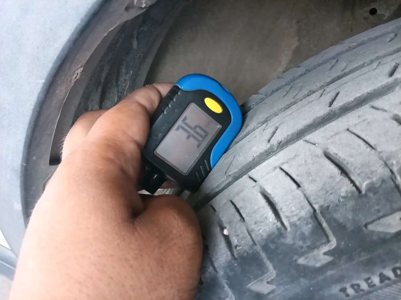 2023 Maruti IGNIS ZETA 1.2, Petrol, Manual, 60,661 km, tyre