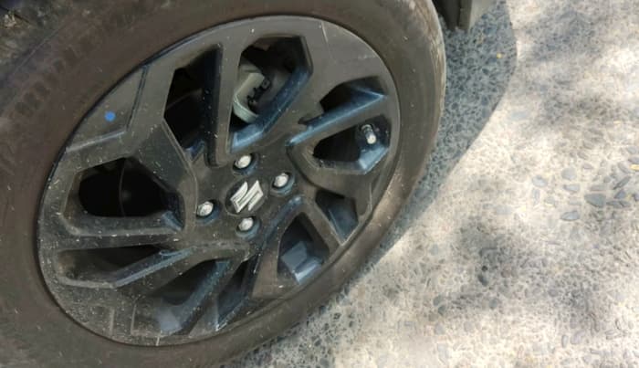 2024 Maruti FRONX DELTA PLUS 1.2L AGS, Petrol, Automatic, 15,519 km, tyre