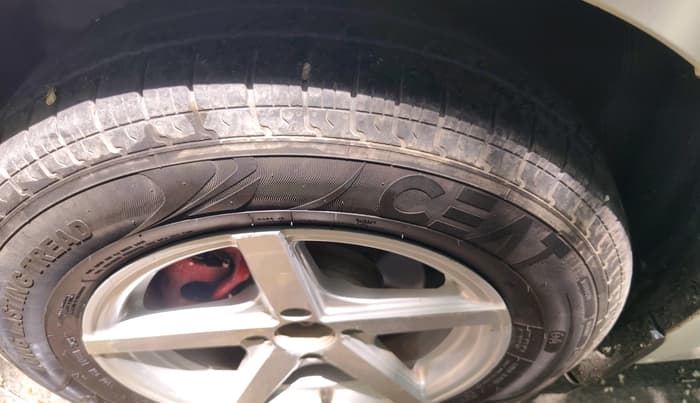 2021 Maruti Swift VXI, Petrol, Manual, 66,865 km, tyre