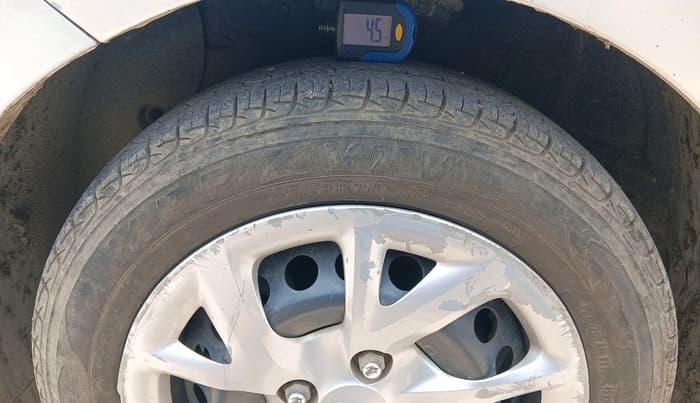 2017 Hyundai Grand i10 SPORTZ 1.2 KAPPA VTVT, Petrol, Manual, 73,215 km, tyre