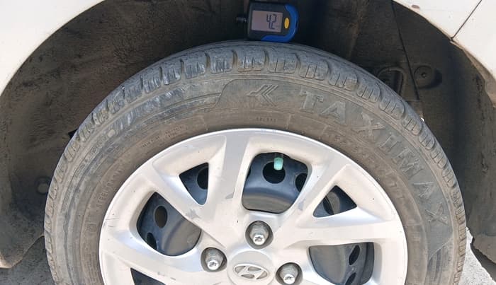 2017 Hyundai Grand i10 SPORTZ 1.2 KAPPA VTVT, Petrol, Manual, 73,215 km, tyre