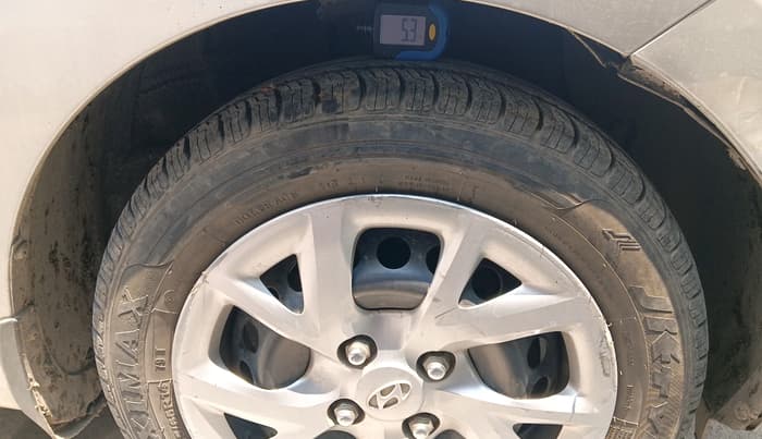 2017 Hyundai Grand i10 SPORTZ 1.2 KAPPA VTVT, Petrol, Manual, 73,215 km, tyre