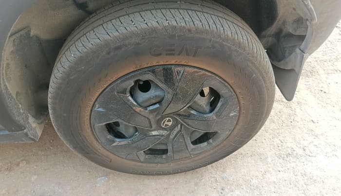 2025 Tata PUNCH Adventure Plus iCNG, CNG, Manual, 11,632 km, tyre