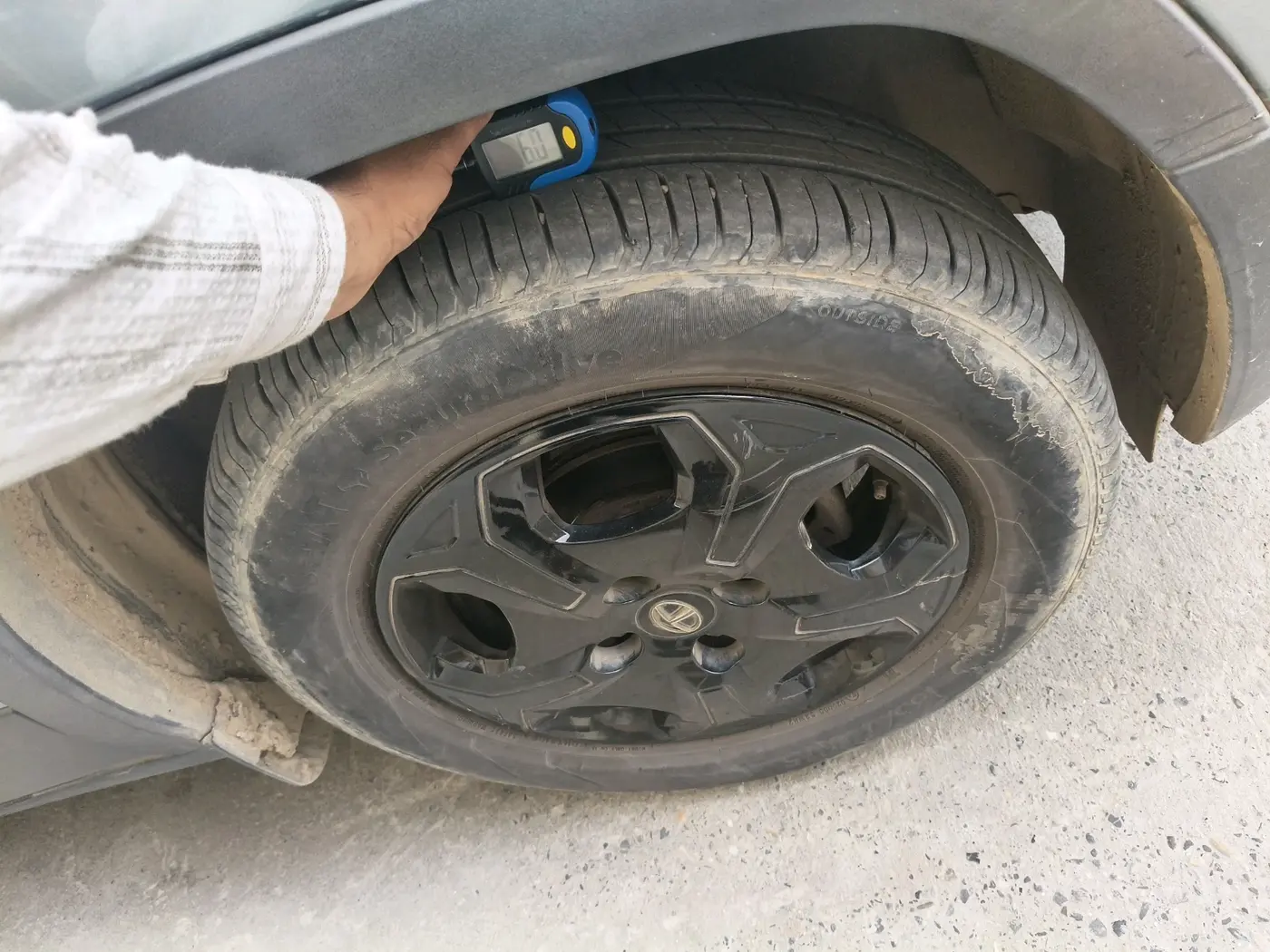 2022 Tata PUNCH ACCOMPLISHED MT, Petrol, Manual, 47,561 km, tyre