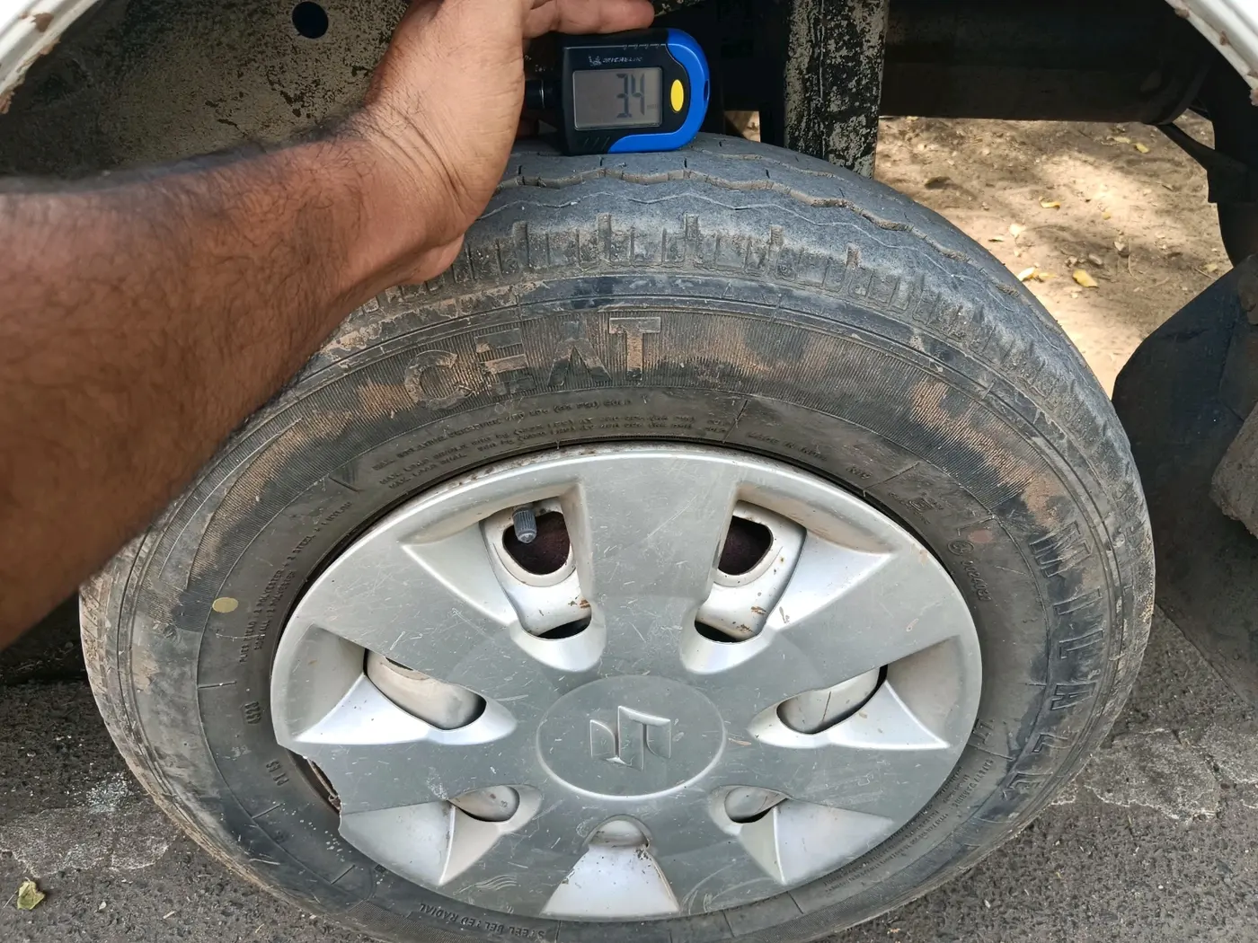 2022 Maruti Eeco 5 STR AC CNG (O), CNG, Manual, 84,557 km, tyre