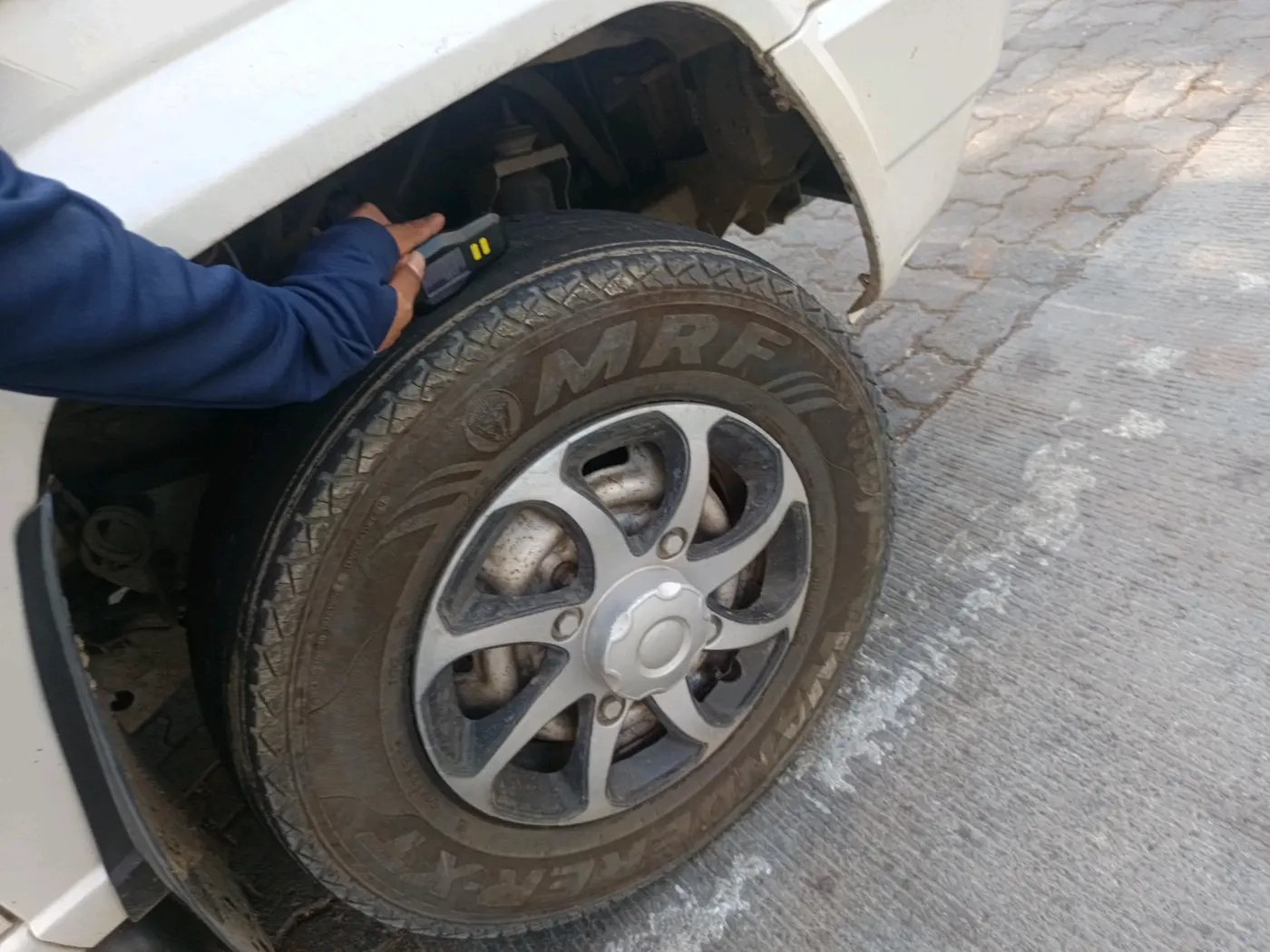2012 Tata Sumo Gold EX, Diesel, Manual, 2,18,866 km, tyre