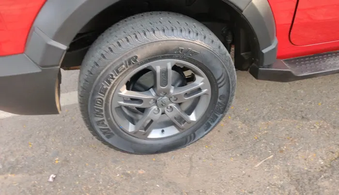2021 Mahindra Thar LX PETROL HT 4WD AT, Petrol, Automatic, 71,413 km, tyre