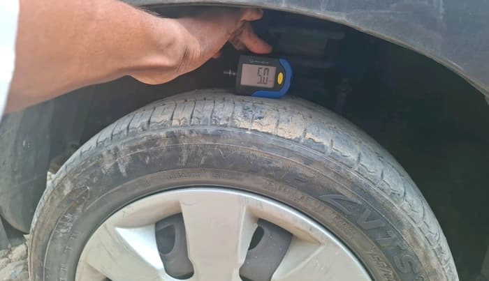 2015 Maruti Alto K10 VXI, Petrol, Manual, 67,179 km, tyre