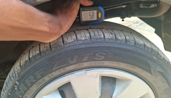 2015 Maruti Alto K10 VXI, Petrol, Manual, 67,179 km, tyre