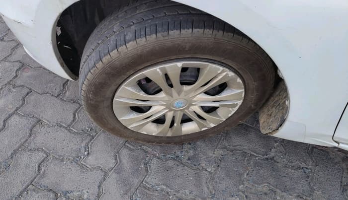2015 Maruti Ciaz VXI+, Petrol, Manual, 55,560 km, tyre