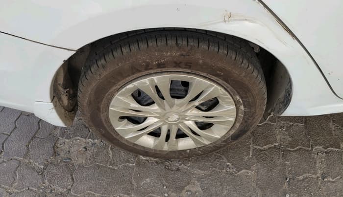 2015 Maruti Ciaz VXI+, Petrol, Manual, 55,560 km, tyre