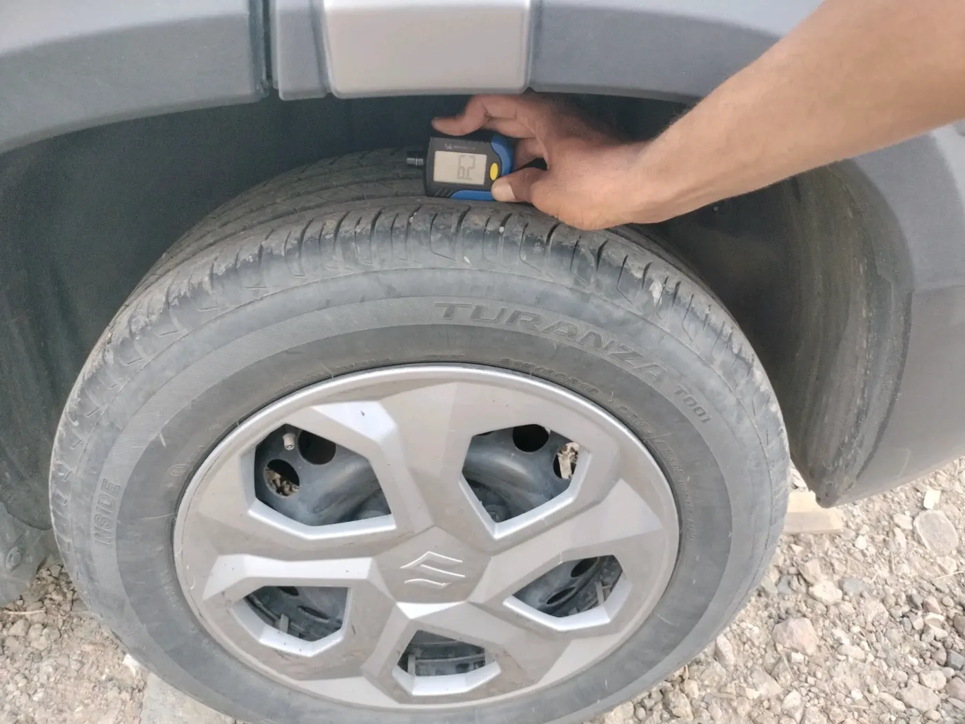2023 Maruti BREZZA LXI S- CNG, CNG, Manual, 59,273 km, tyre