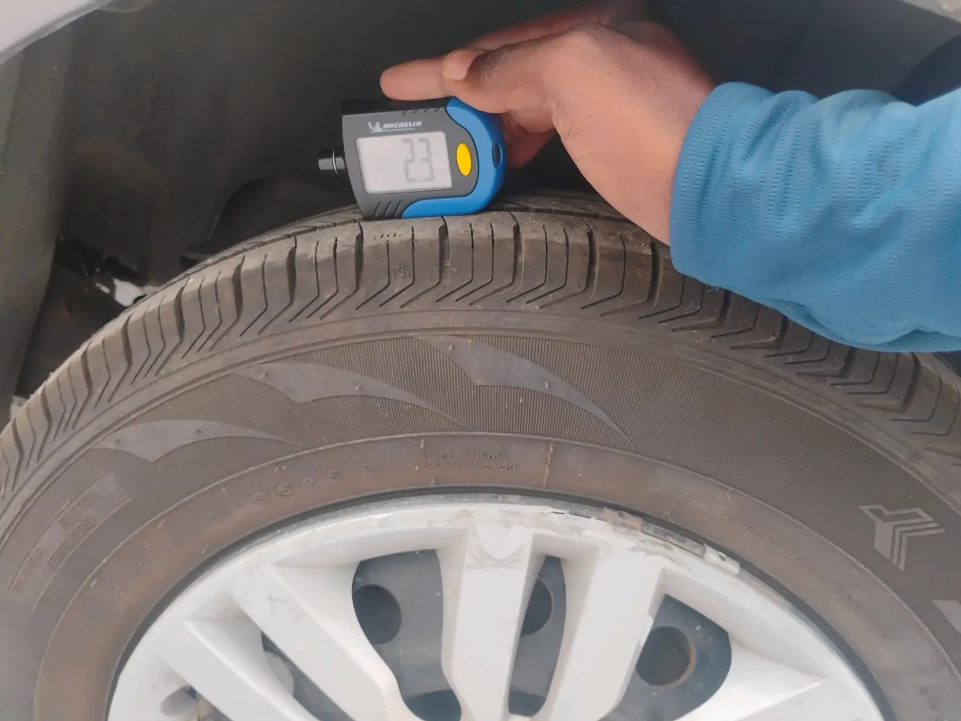 2023 Maruti Swift Dzire TOUR S-CNG (O), CNG, Manual, 72,285 km, tyre