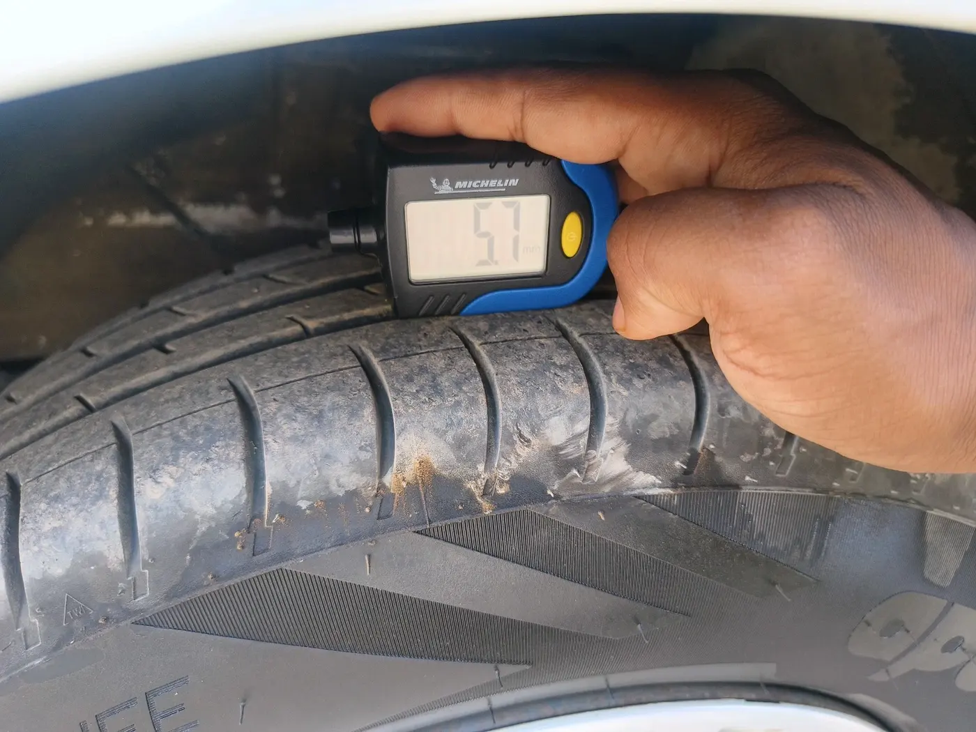 2021 Maruti Dzire VXI, Petrol, Manual, 49,117 km, tyre