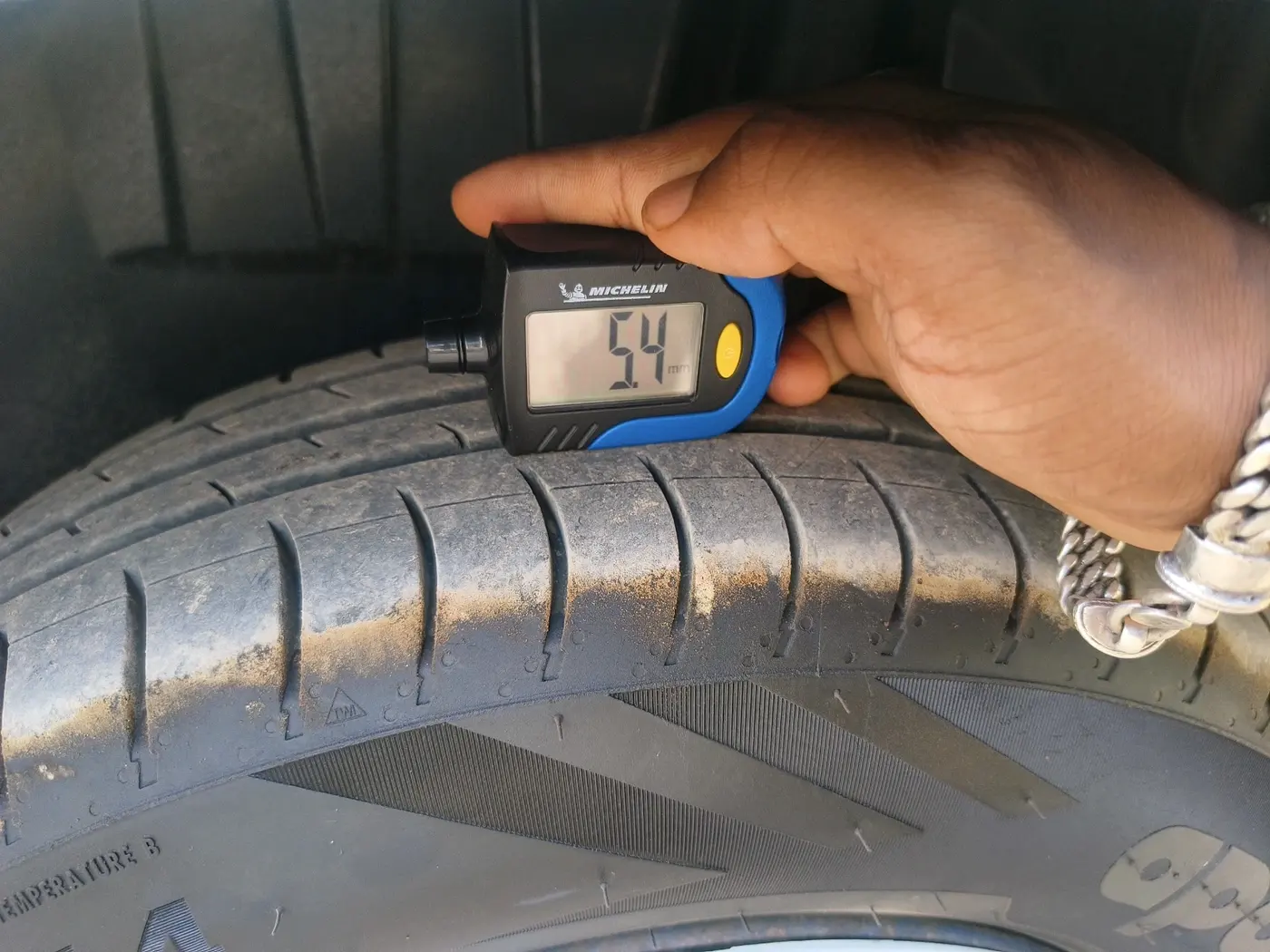 2021 Maruti Dzire VXI, Petrol, Manual, 49,117 km, tyre