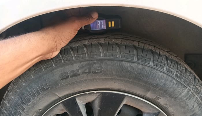 2011 Maruti Ritz LDI, Diesel, Manual, 1,48,202 km, tyre