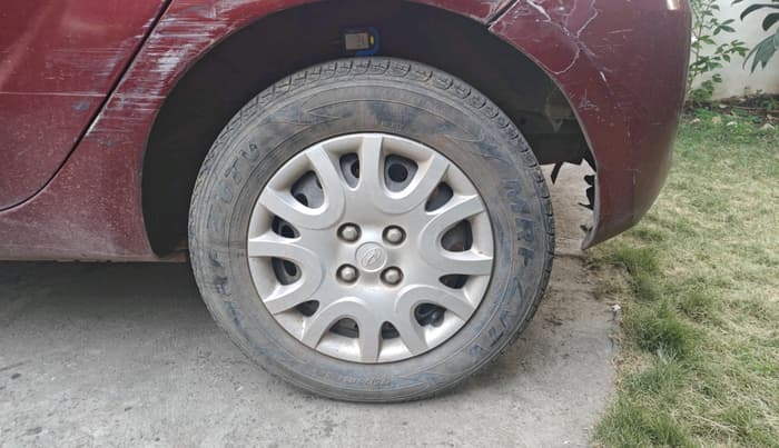 2011 Hyundai i20 MAGNA 1.2, Petrol, Manual, 1,20,821 km, tyre