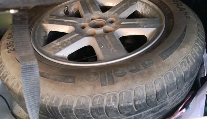 2012 Landrover Freelander 2 TD4 SE, Diesel, Automatic, 1,15,164 km, tyre