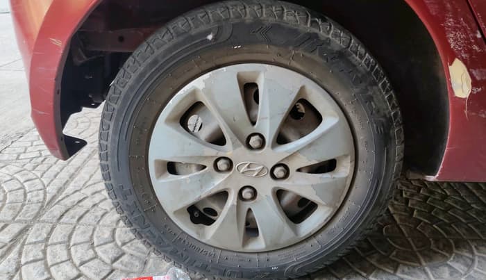2011 Hyundai i10 SPORTZ 1.2 AT, Petrol, Automatic, 52,736 km, tyre