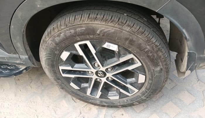 2024 Hyundai VENUE S (O) 1.0 Turbo Petrol DCT, Petrol, Automatic, 4,548 km, tyre