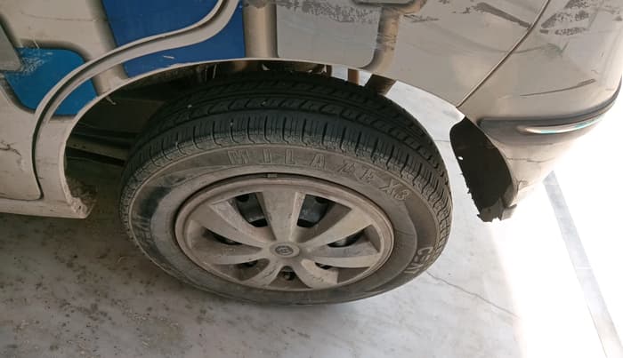 2016 Maruti Wagon R 1.0 LXI CNG, CNG, Manual, 97,837 km, tyre