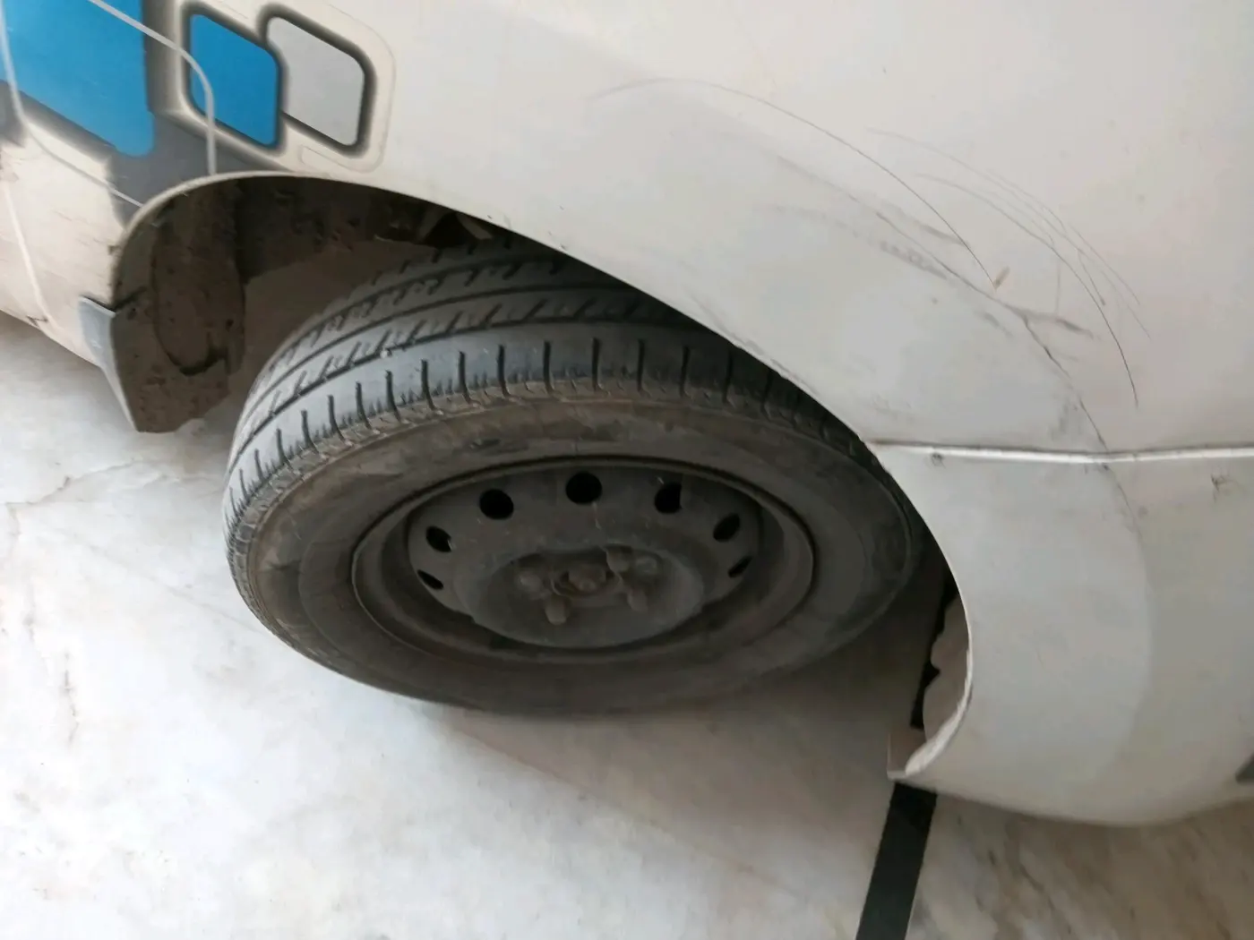 2016 Maruti Wagon R 1.0 LXI CNG, CNG, Manual, 97,837 km, tyre