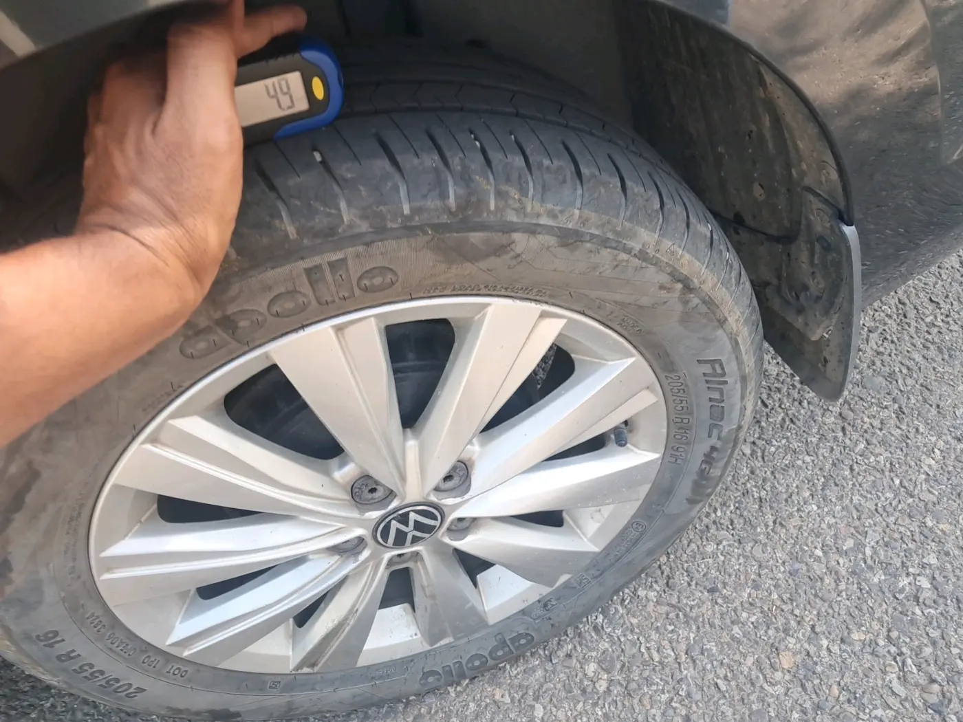 2023 Volkswagen VIRTUS HIGHLINE TSI 1.0 MT, Petrol, Manual, 70,168 km, tyre