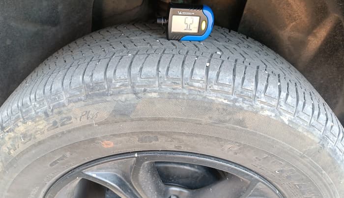 2019 Tata Harrier XZ 2.0L, Diesel, Manual, 78,074 km, tyre