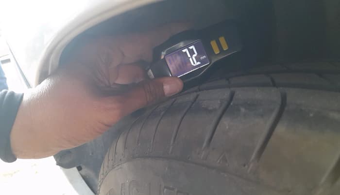 2020 Maruti Swift VXI, CNG, Manual, 1,88,908 km, tyre