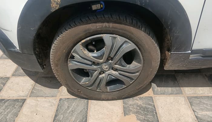 2019 Tata TIAGO NRG PETROL AMT, Petrol, Automatic, 52,154 km, tyre
