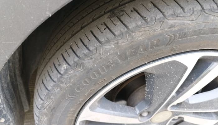 2022 Tata ALTROZ XZ PETROL, Petrol, Manual, 39,282 km, tyre
