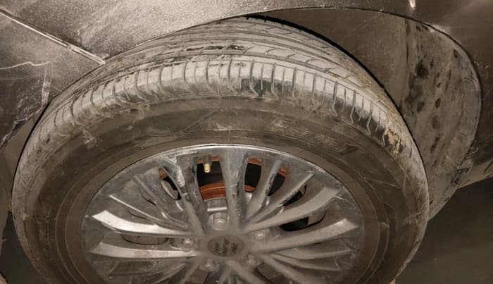 2019 Maruti Ertiga ZXI+ SHVS, Petrol, Manual, 74,035 km, tyre