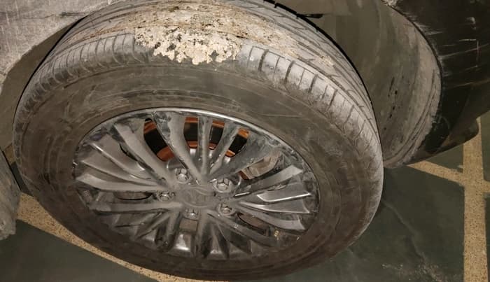 2019 Maruti Ertiga ZXI+ SHVS, Petrol, Manual, 74,035 km, tyre